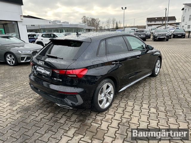 Fahrzeugabbildung Audi A3 Sportback 35 TFSI S-Line S-Tronic ACC/PDC/LED