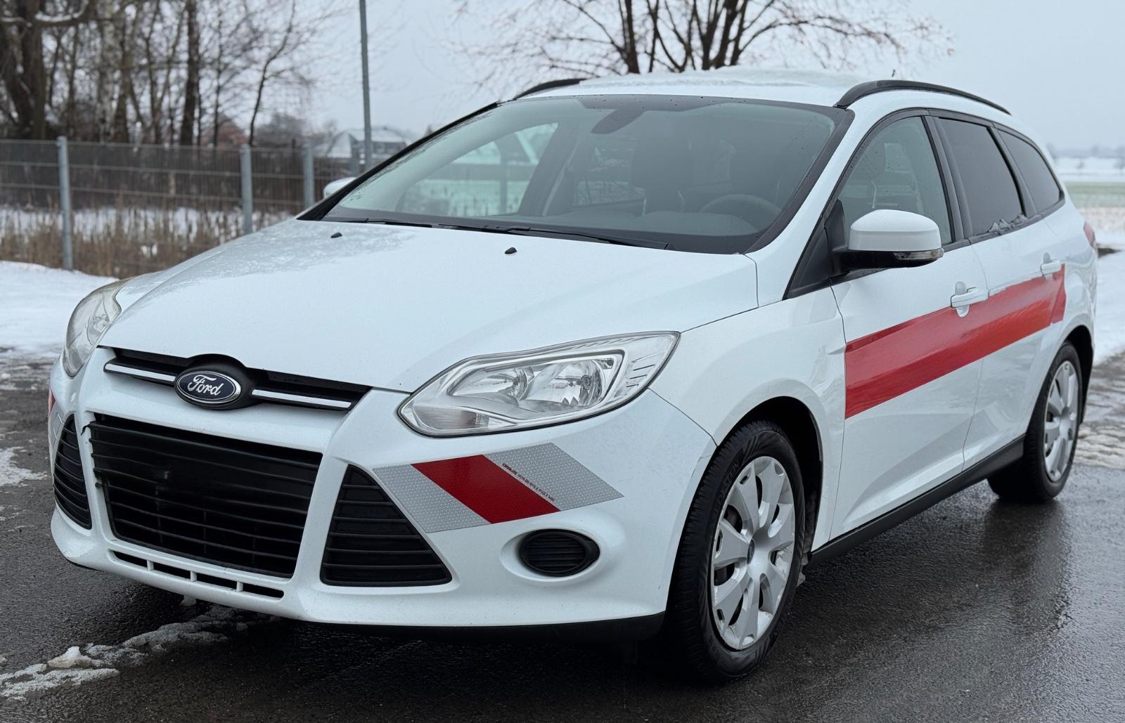 Ford Focus Turnier Trend 1,6 TDI/€5/Klimaa/TÜV/AHK