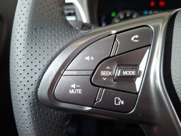 KGM Tivoli NOMAD 1.5 Navi°AC°RFK°SHZ°ALU°DAB°CarPlay