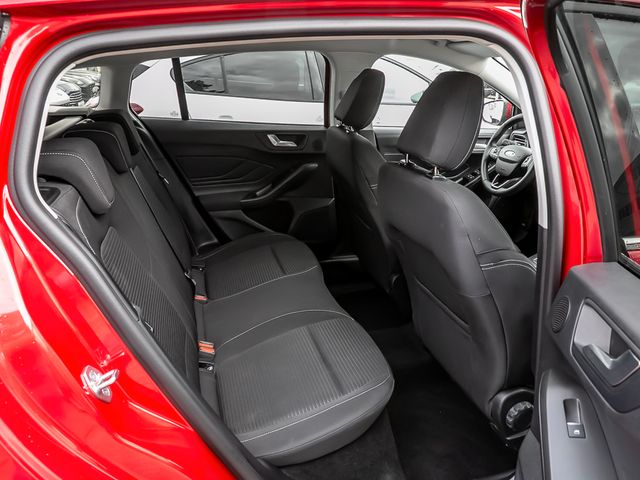 Ford Focus Turnier 1.0 Titanium Stauassistent Navi