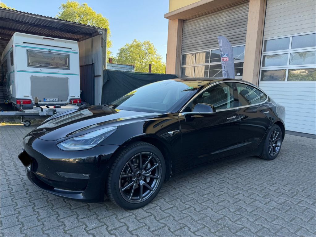 Angebot ansehen Tesla Model 3