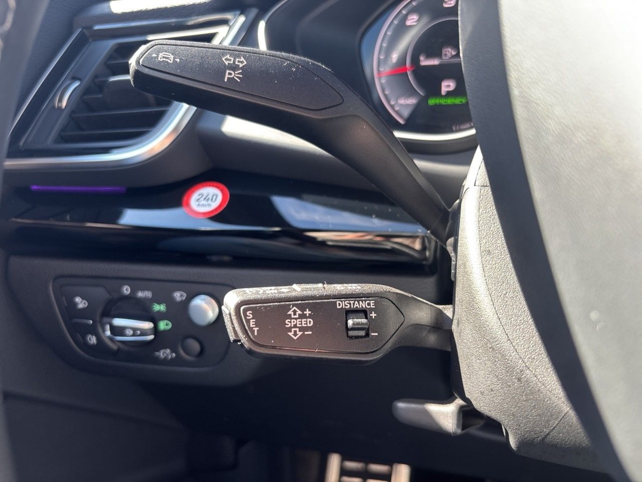 Audi SQ5 3.0 TDI quattro MLED HuD Navi StHZ B&O foto 18