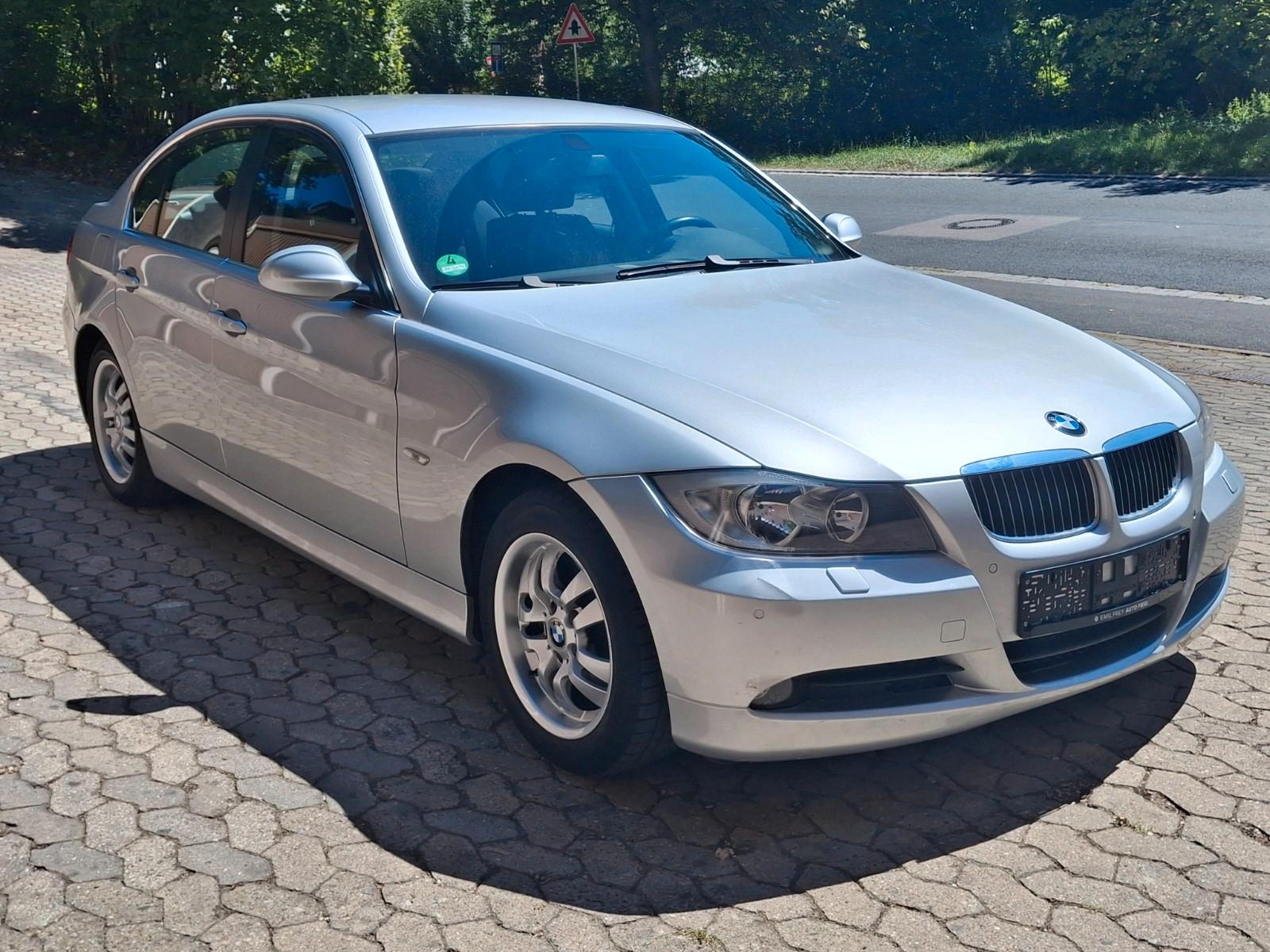 BMW Limousine 1. Hand  Scheckheft unfallfrei HU NEU