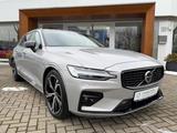 Volvo V60 B4 FWD Plus Dark #volvo #madebymerten - Volvo V60 Jahreswagen