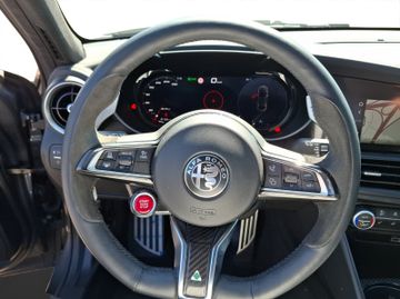 Alfa Romeo Giulia Quadrifoglio 2.9 V6 Bi-Turbo Kam.+KeyLess
