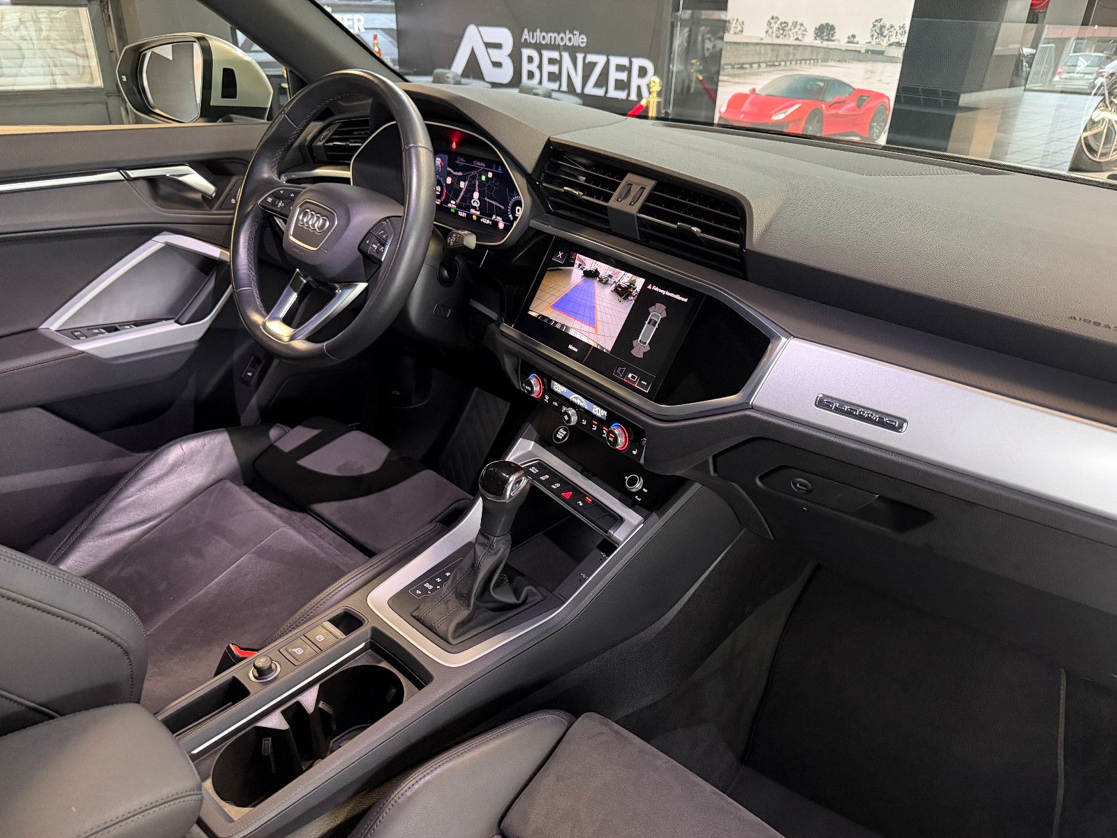 Fahrzeugabbildung Audi Q3 Sportback 45 TFSI quattro S line/PANORAMA/