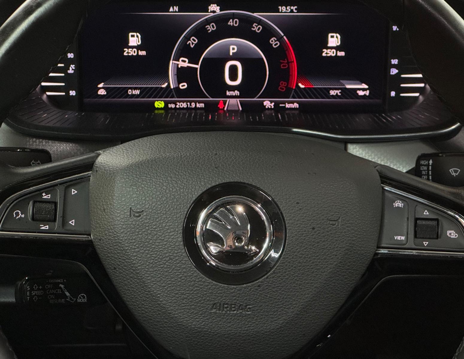 Skoda Kamiq Style*AUTOM*1.HAND*LED*NAVI*ACC*SPUR*PDC*