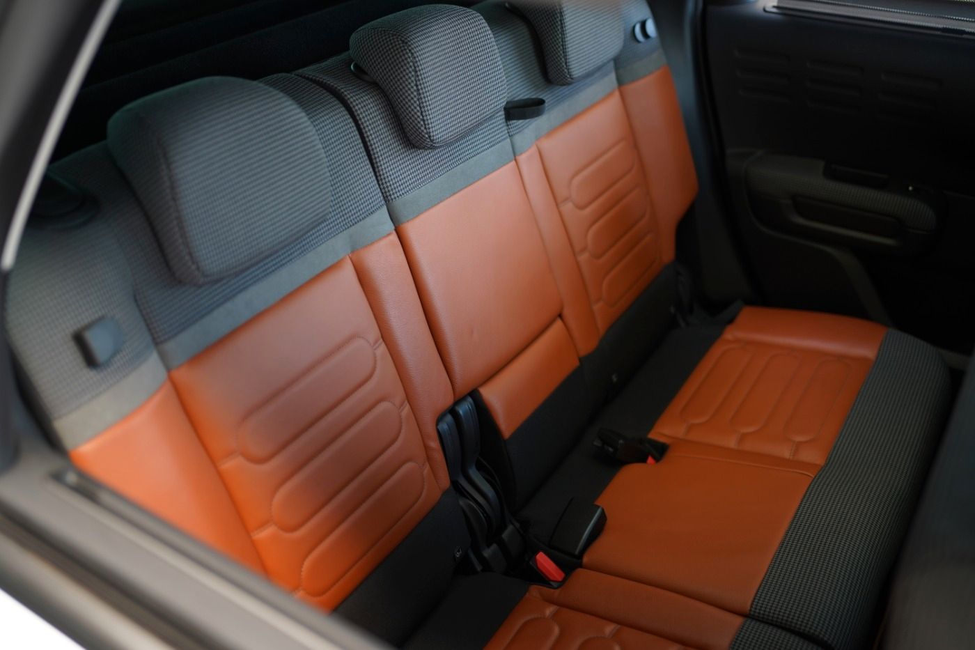 Fahrzeugabbildung Citroën C3 Aircross PureTech 110 EAT6 Shine Automatik