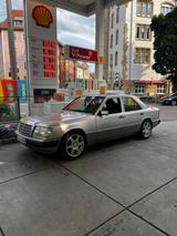 Mercedes-Benz 260 - Mercedes-Benz 260 Gebrauchtwagen