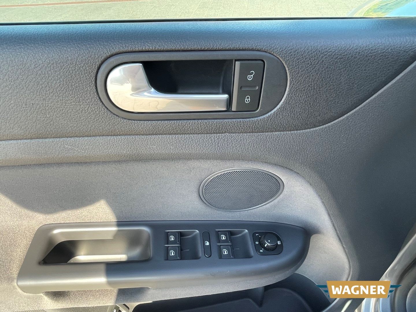 Fahrzeugabbildung Volkswagen Golf Plus V Tour Tempomat Klimaautomatik