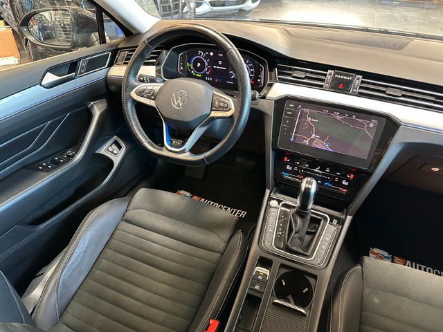 Volkswagen Passat GTE *Keyless*SitzHZ(VH)*3-Zonen*Massage*