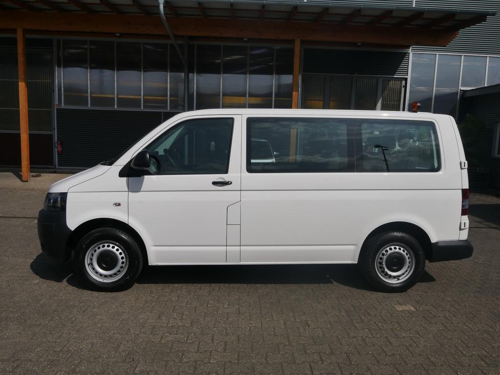 Volkswagen T5 Kombi