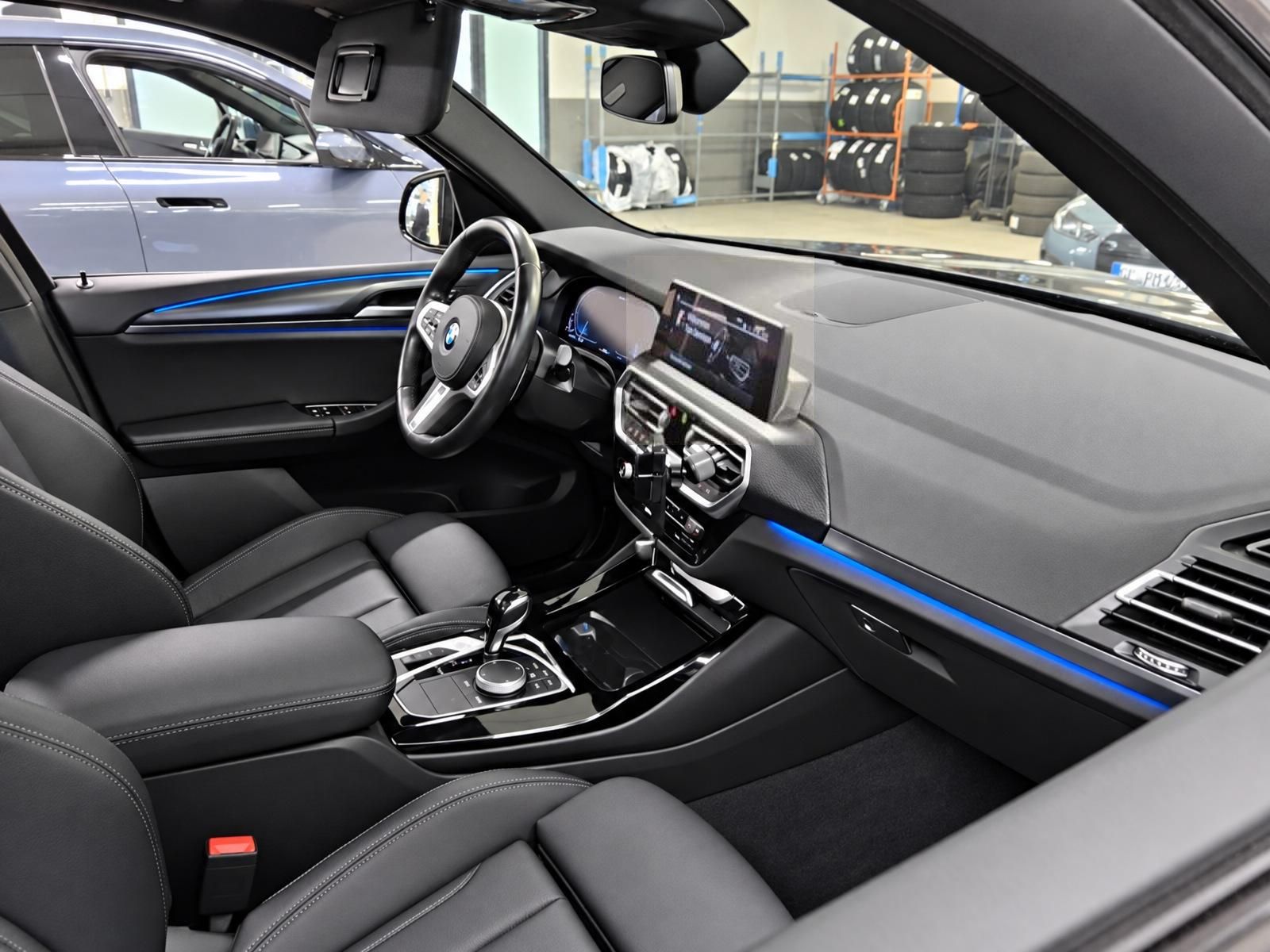 BMW X3 xDrive30e M Sport/Panorama/Driving Assistant/ imagem 3