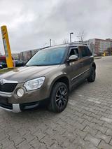 Skoda Yeti 1.2 TSI Adventure SERVICEHEFT 8... - Skoda Yeti in Rostock