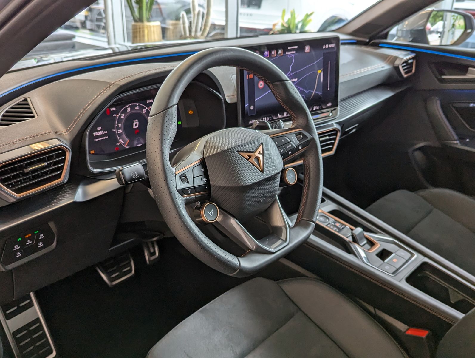 CUPRA Leon 2.0TSI VZ Matrix Pano Sennheiser Kamera 19" - Image 20