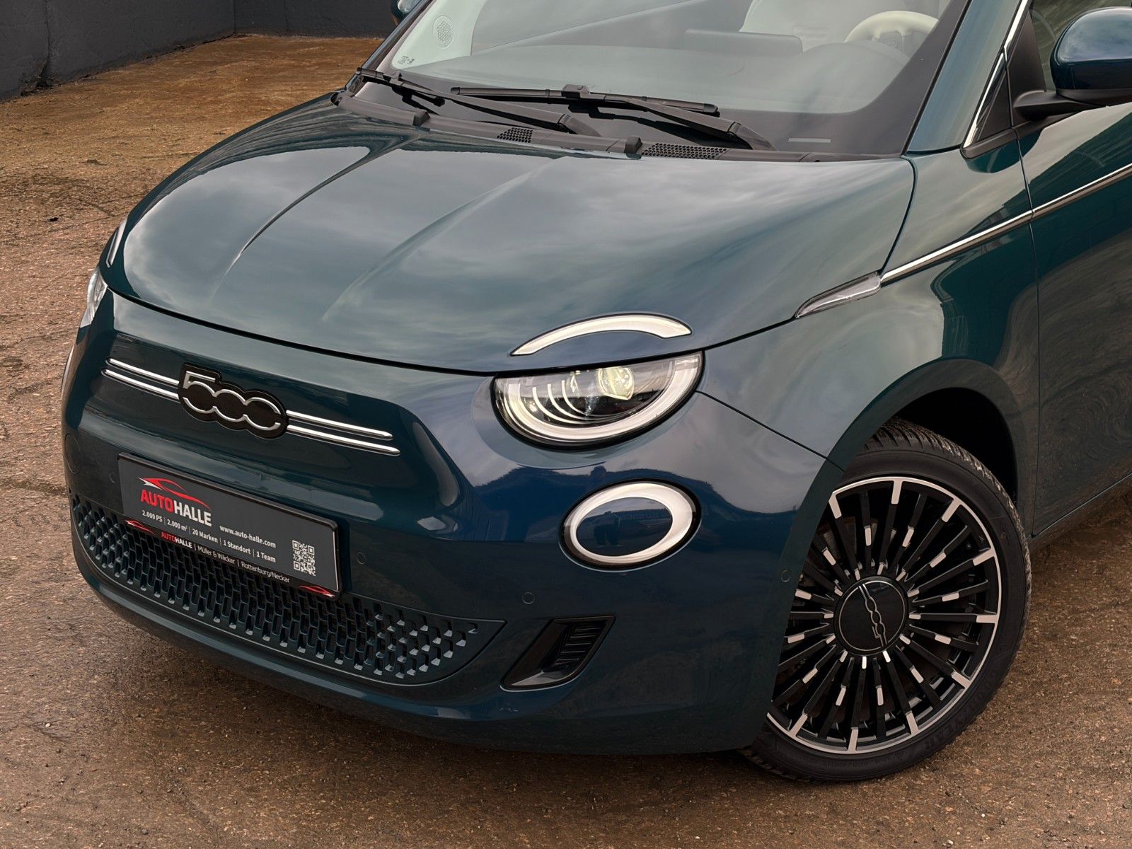 Fahrzeugabbildung Fiat 500e La Prima by Bocelli Leder CarPlay ACC CAM