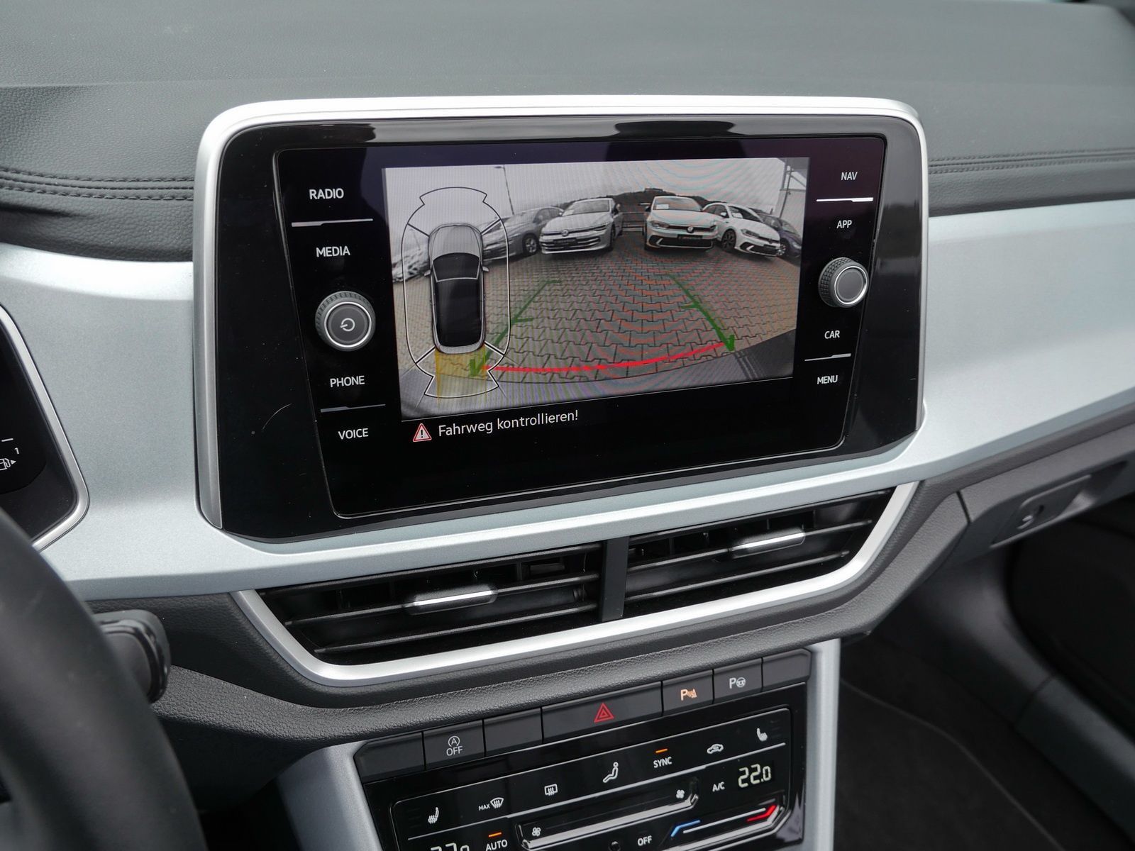 Volkswagen T-Roc - Bild 15