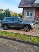 Volkswagen Tiguan 2.0 TSI 140kW DSG PANO. 4MOTION  - Volkswagen Tiguan: 140