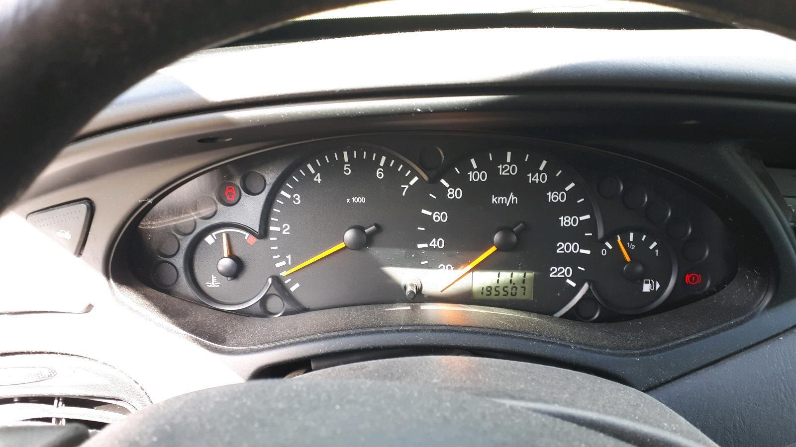 Ford Focus 2004 — photo 7