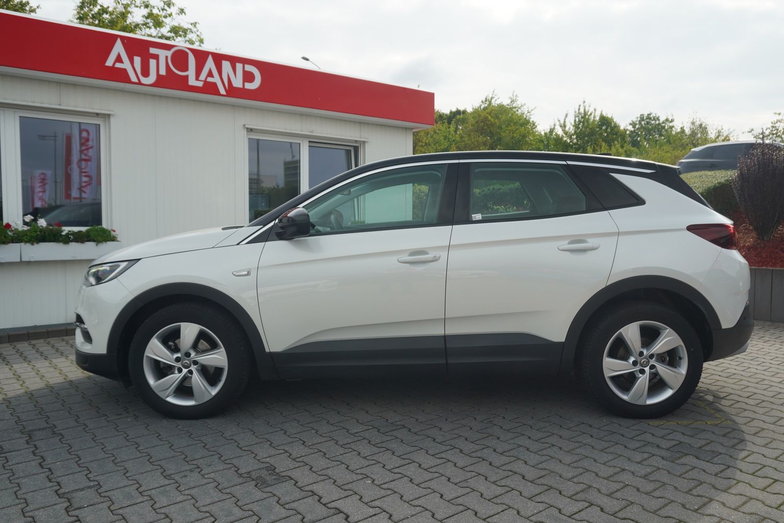 Opel Grandland 1.2 Turbo INNOVATION LED Navi 360° AHK imagem 3