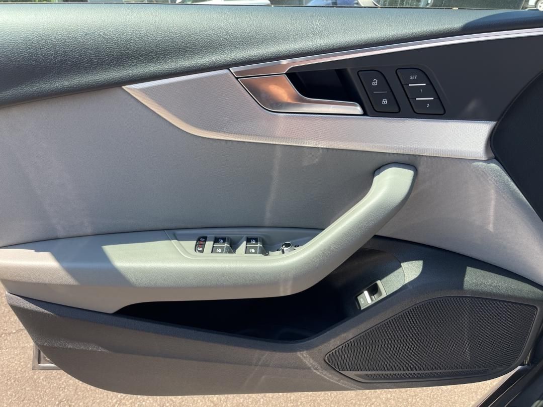 Fahrzeugabbildung Audi A4 Avant 40 TFSI advanced 360,Kamera,LED,Matrix