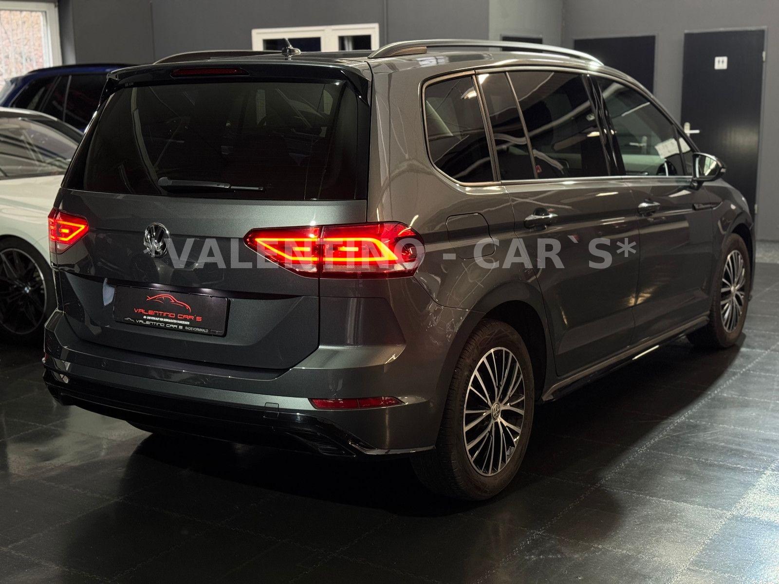 Volkswagen Touran Highline R-Line/DSG/Massage/Navi/LED/Temp