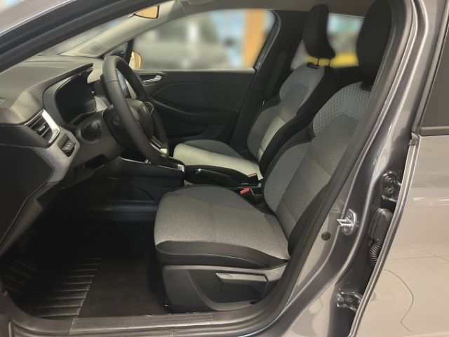 Fahrzeugabbildung Renault Clio Evolution TCe 90 EDC Navigationspaket Sitzh