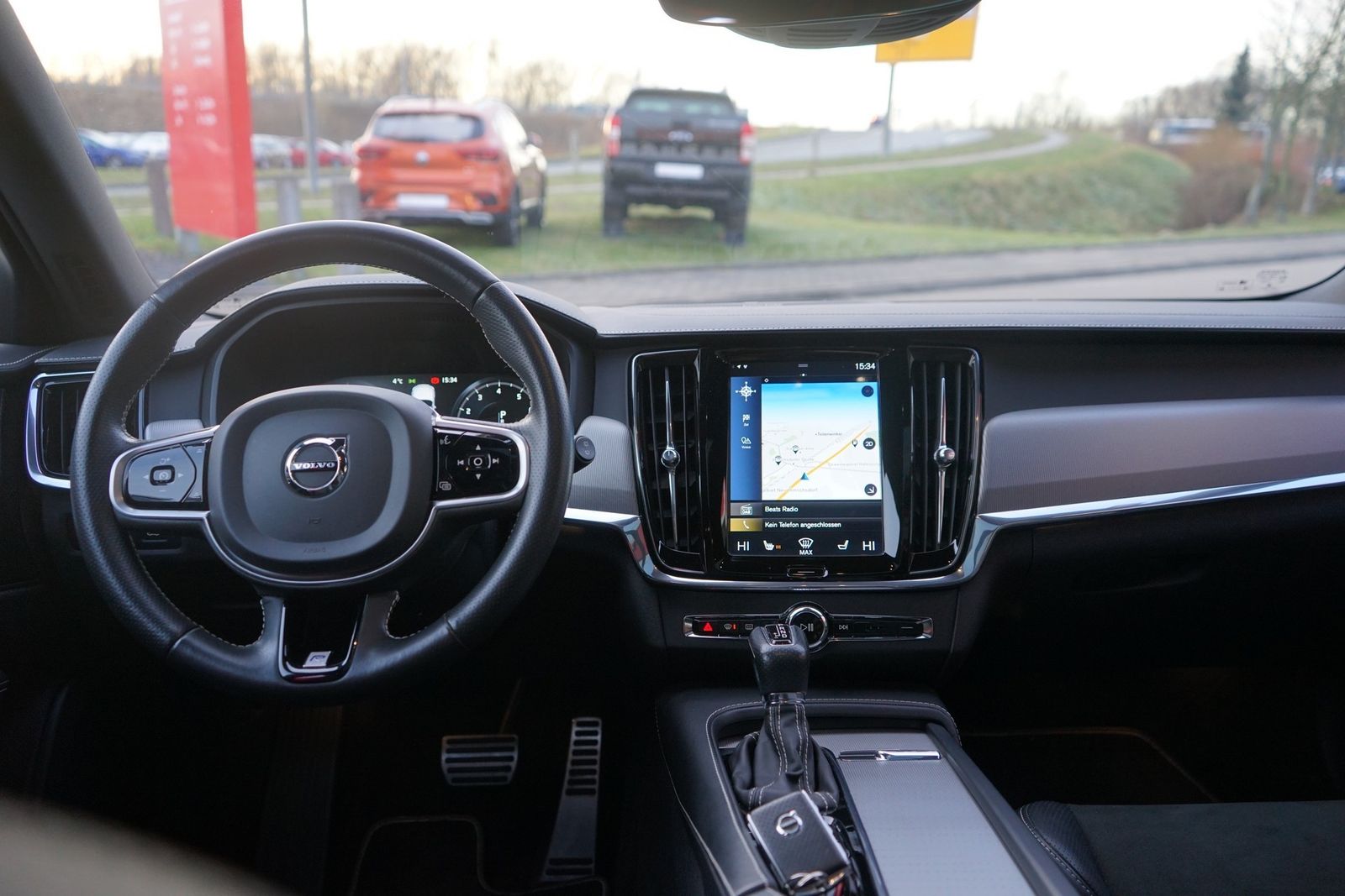Volvo V90 T4 R Design Navi LED Head-Up Kamera foto 10