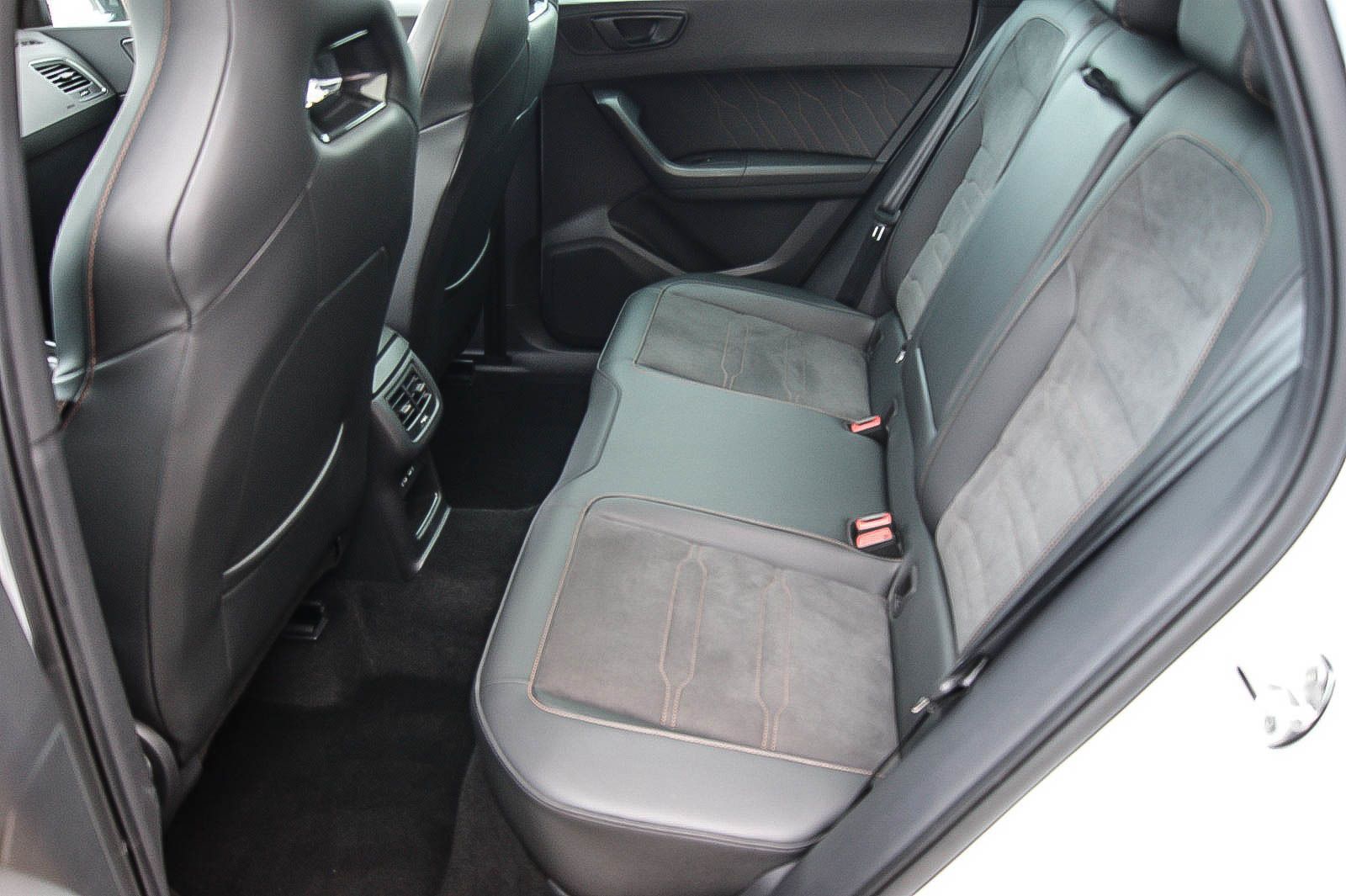 Fahrzeugabbildung CUPRA Ateca 2.0i 4Drive TRAILASSYST SCHIEBEDACH BEATS