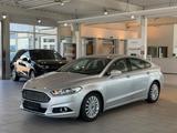 Ford Mondeo Lim. Titanium*NAVI*TOUCH*AHK*PDC*APPLE.C* - Ford Mondeo: Limousine