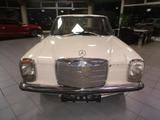 Mercedes-Benz /8 Lim. 200D T-Leder. - Offers
