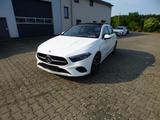 Mercedes-Benz A 180 Advanced Panorama Multibeam LED Verkehrs. - Mercedes-Benz A 180