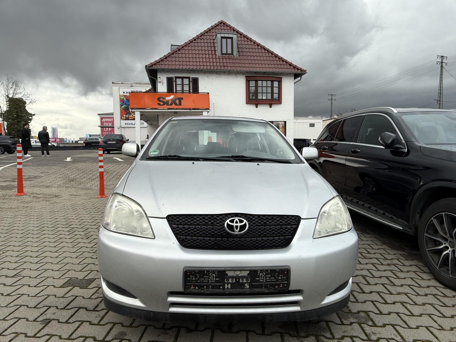 Toyota Corolla 1.6   Voll Scheckheft bei Toyota