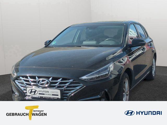 Hyundai i30 Intro Navi Panoramadach AHK