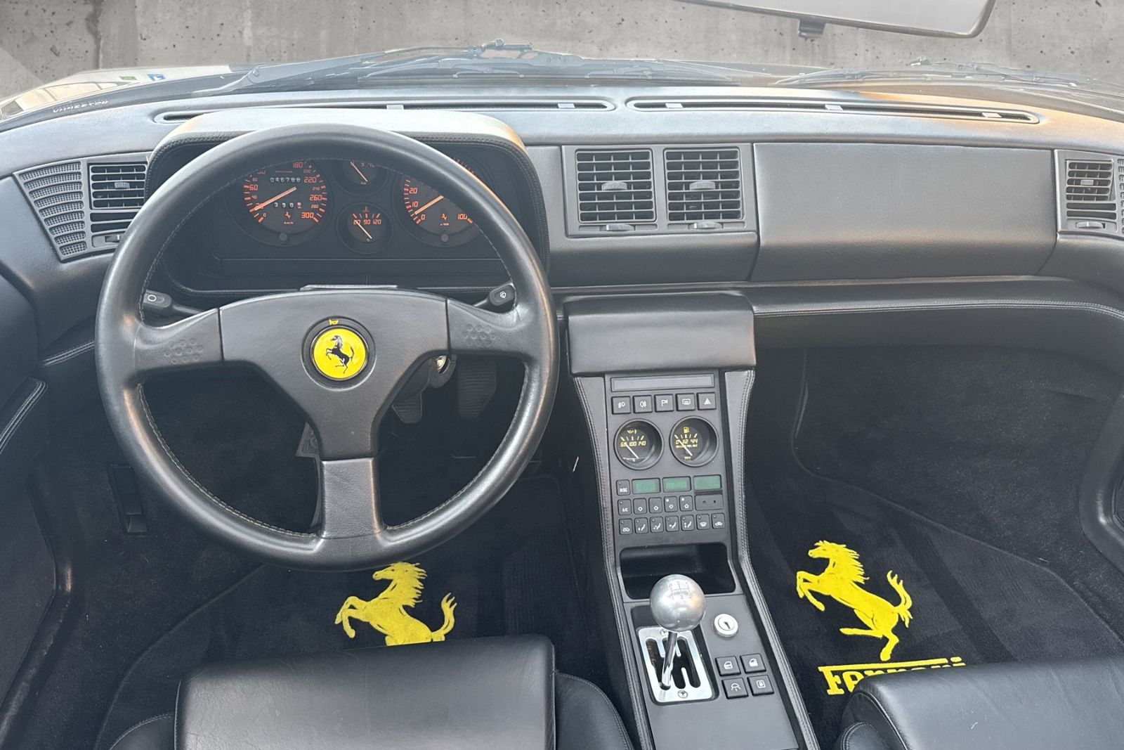 Fahrzeugabbildung Ferrari 348 ts*Deutsches Auto*Scheckheft