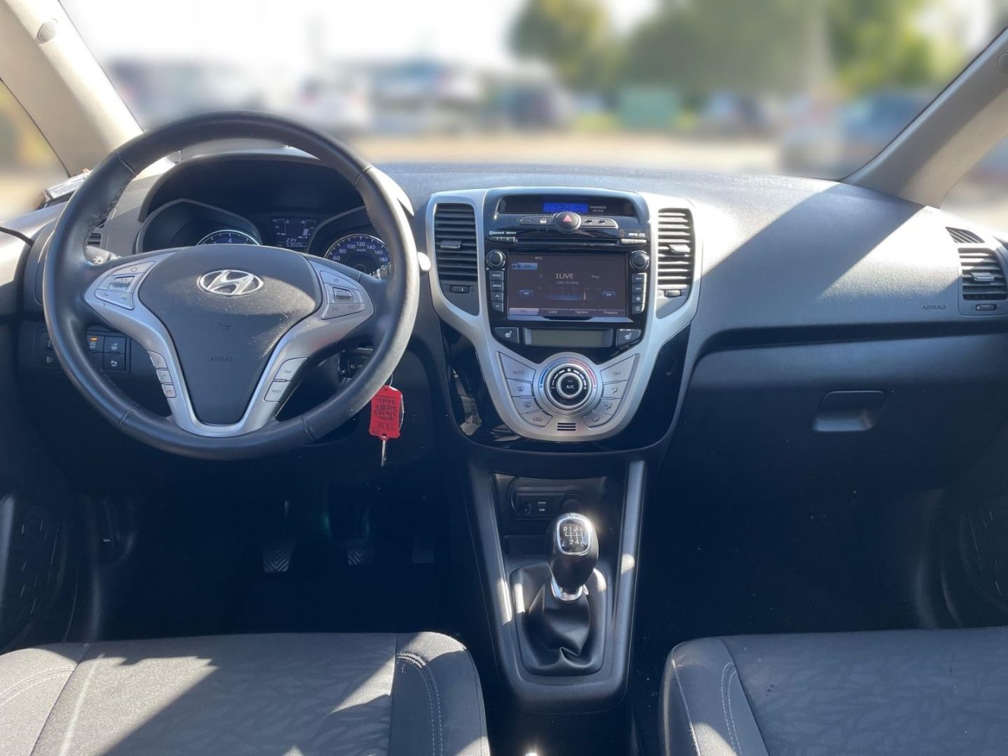 Fahrzeugabbildung Hyundai ix20 1.6 Space Plus Navigation Kamera Sitzheizun