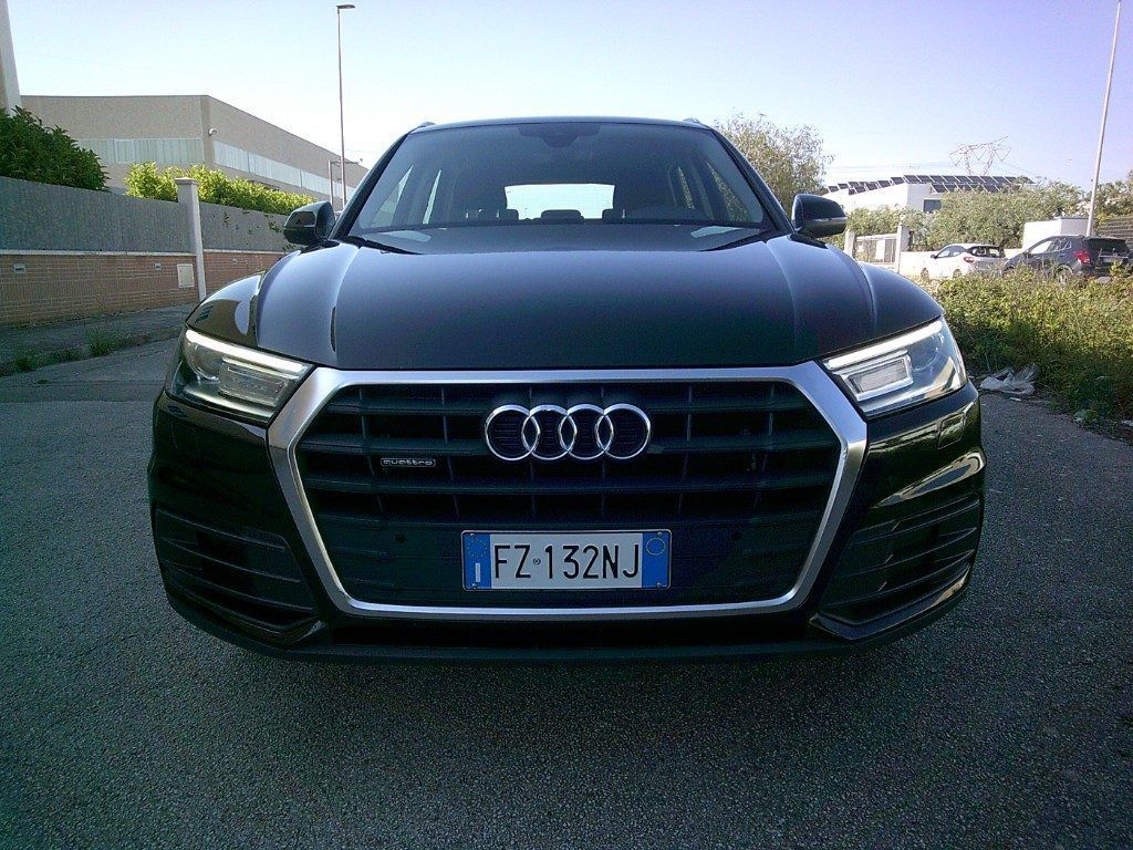 Audi Q5 35 TDI quattro S tronic imagem 2
