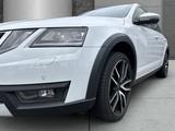Skoda Octavia Combi Scout 4x4 TDI Anhängerzug LED Auto - Skoda Octavia: Allradantrieb, Scout
