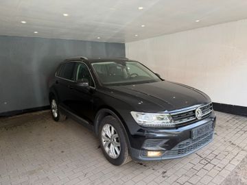 Volkswagen Tiguan - 2