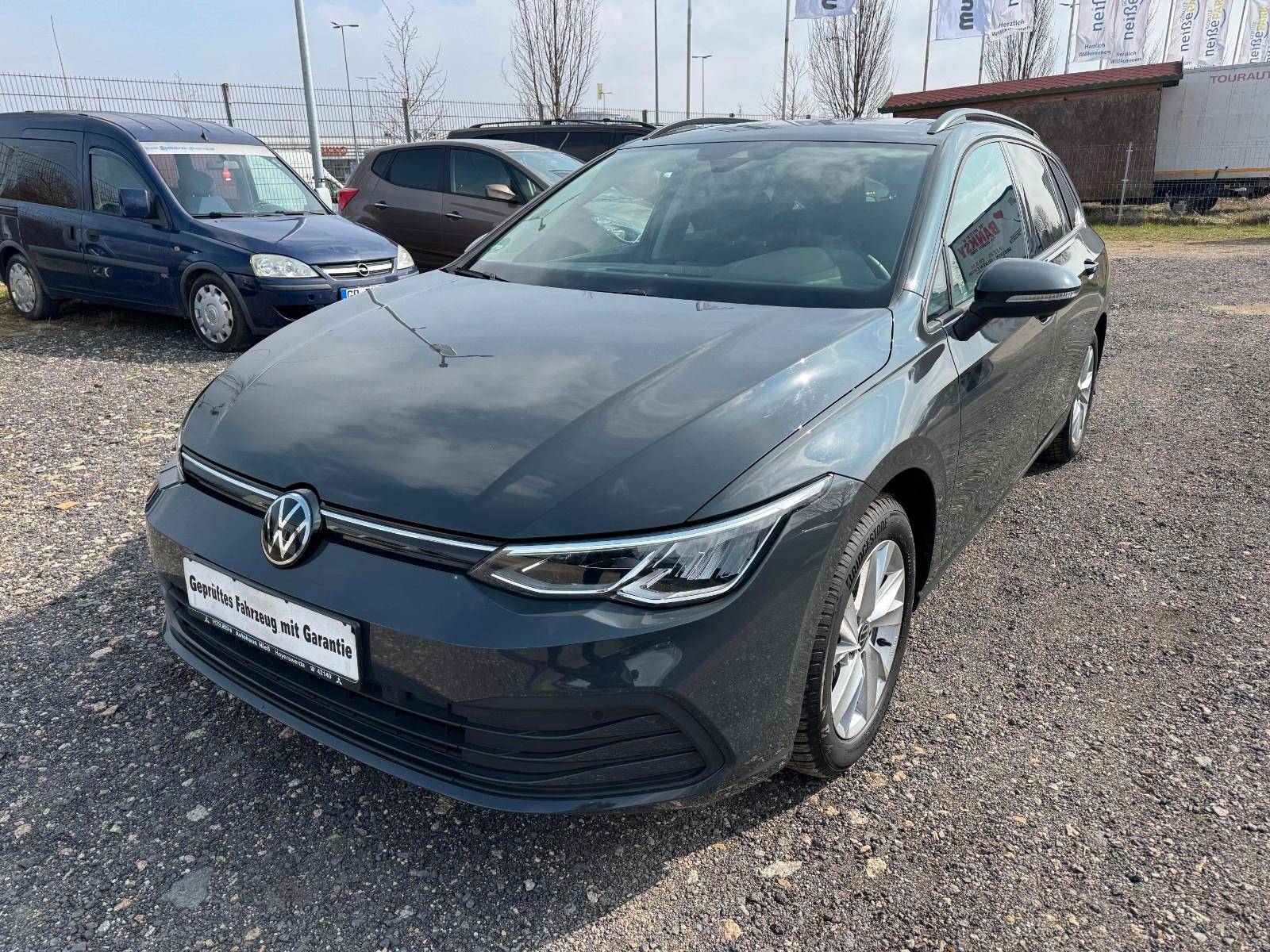 Volkswagen Golf 2.0 TDI SCR DSG Life ACC LED Kamera SR+WR