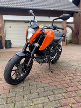 KTM Duke 125 - KTM DUKE 125
