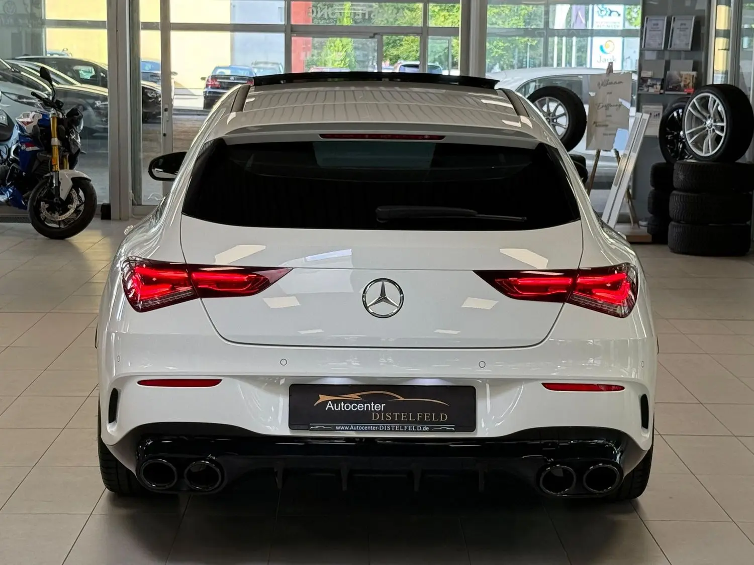 Mercedes-Benz CLA 35 AMG Shooting Brake Automatik Panorama 