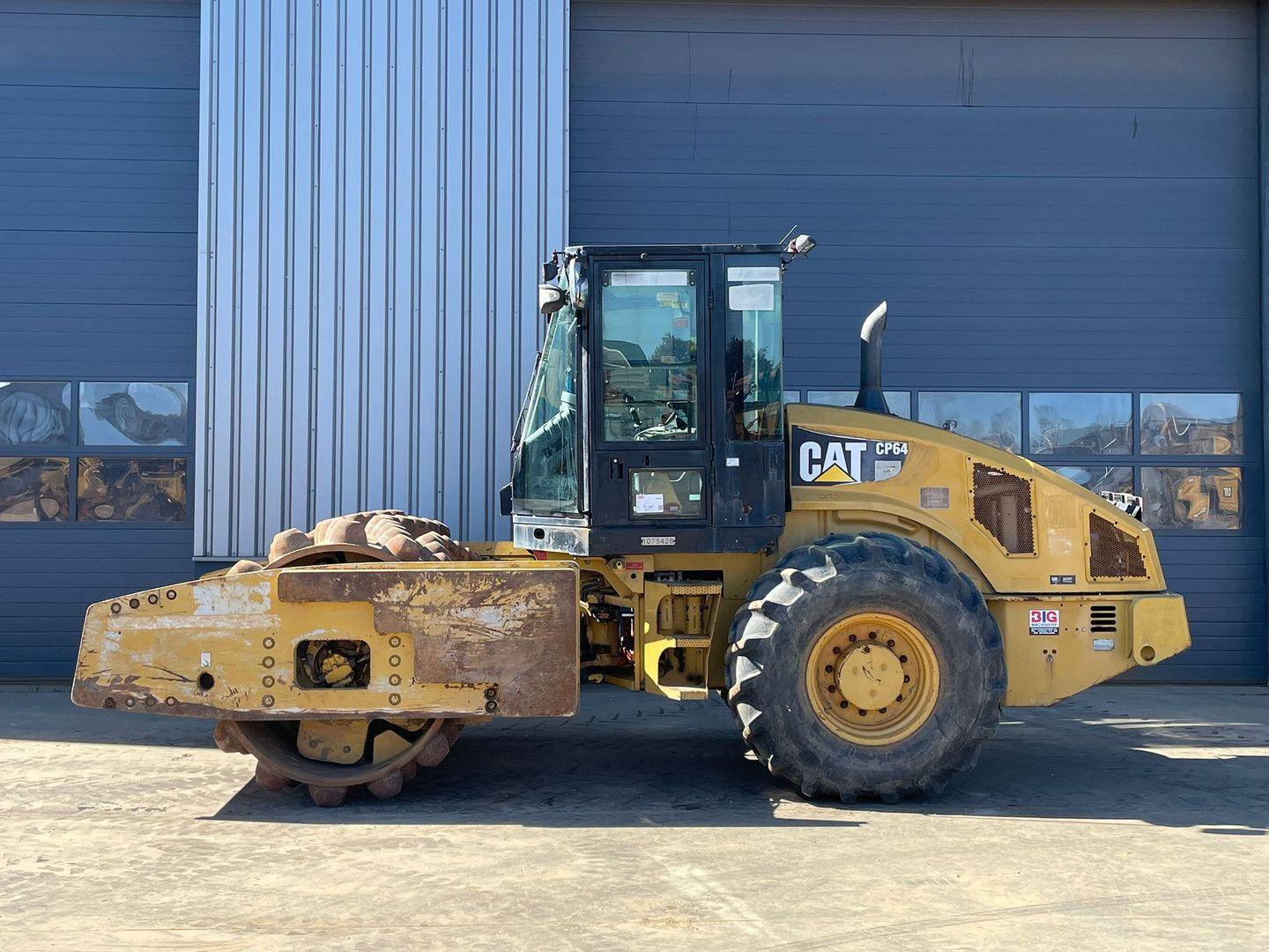 CAT CP64