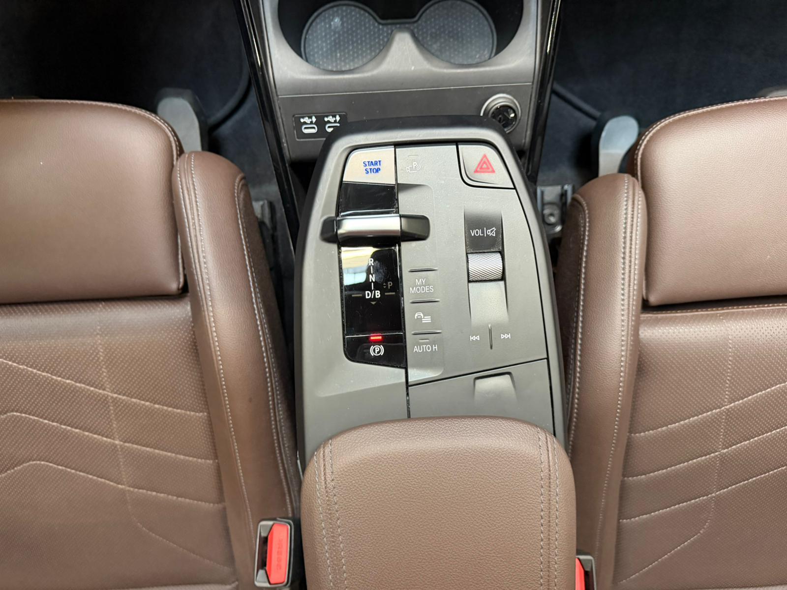 BMW iX1 xDrive30 HUD AHK LED PDC+, миниатюра 13
