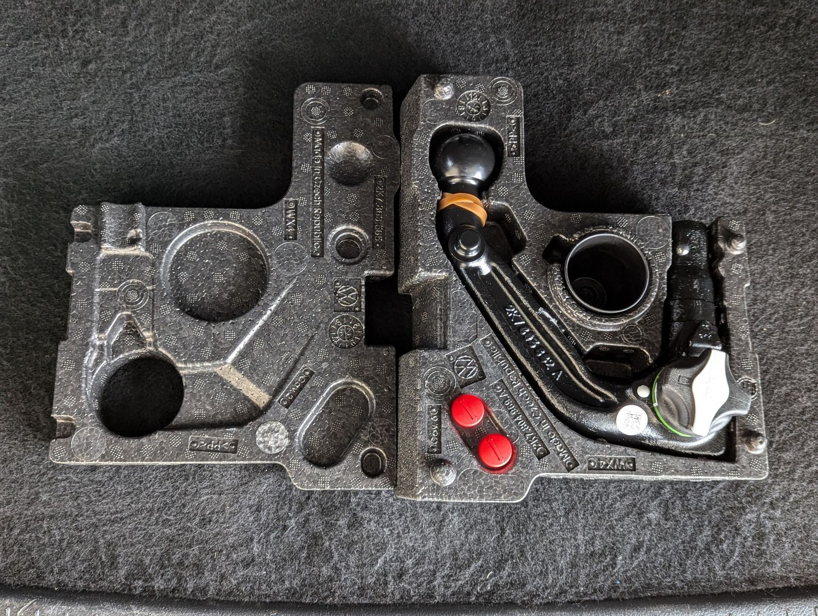 FORD Tourneo Connect L2 Active 7-Sitz Bi-LED Pano AHK - Image 19