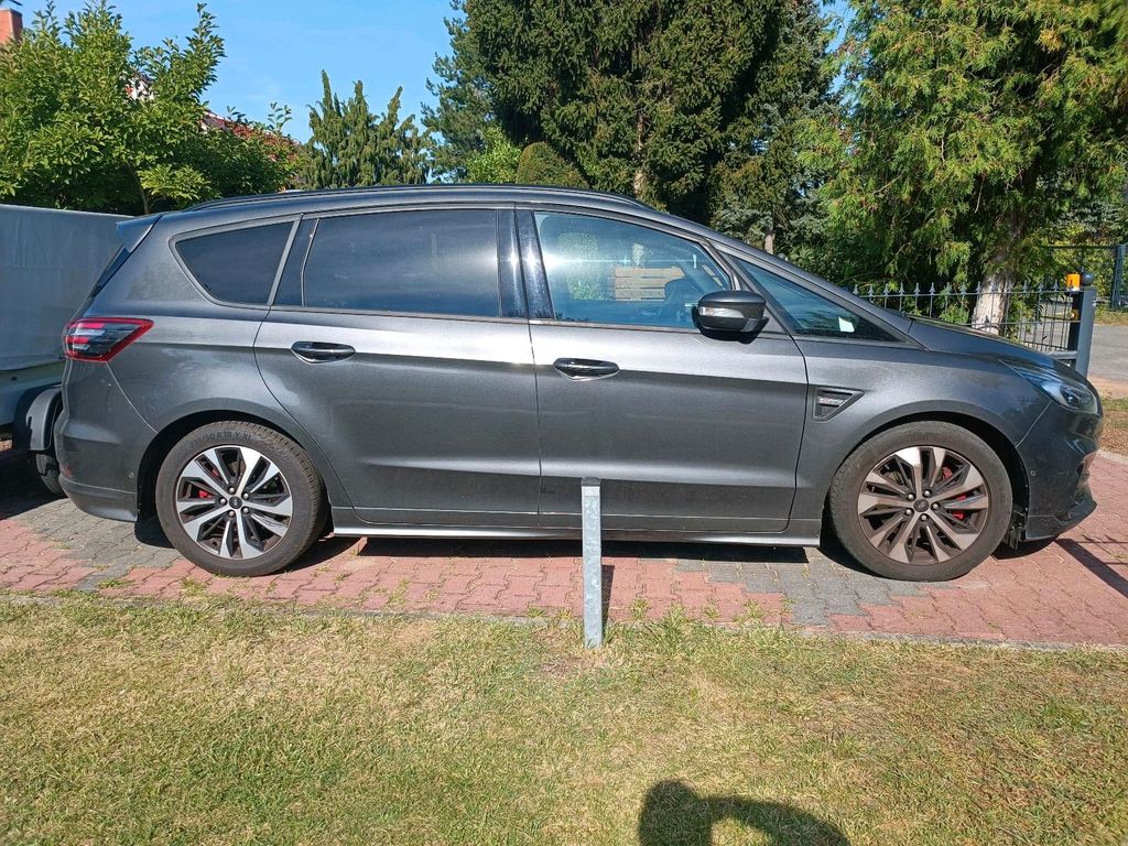 Image of Ford S-Max