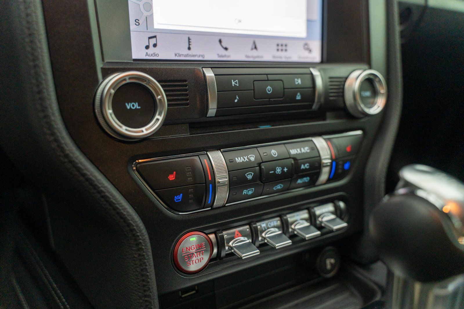 FORD Mustang (Mustang GT 5.0 Convertible COC/Navi/B&O/Sitzhzg)