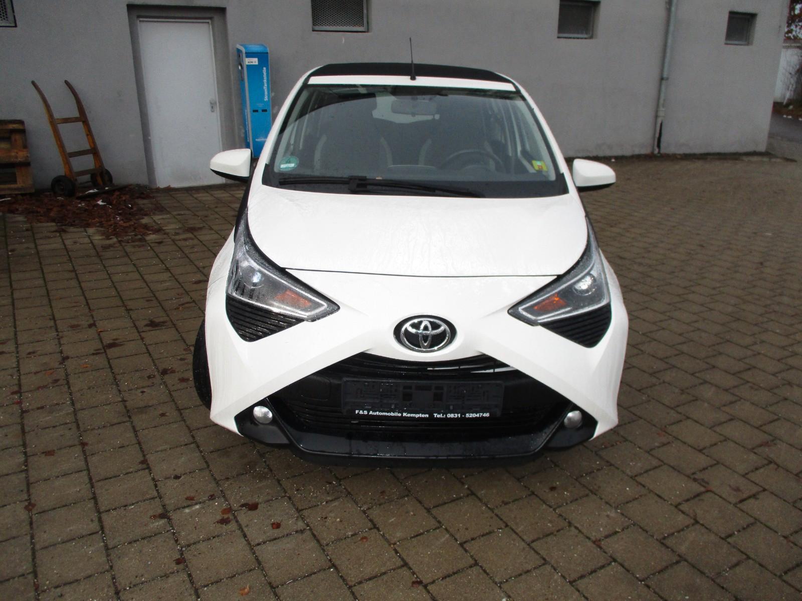 Toyota Aygo AYGO x-sky