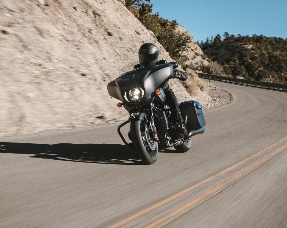 Fahrzeugabbildung Indian Chieftain Powerplus Dark Horse with 112 Package