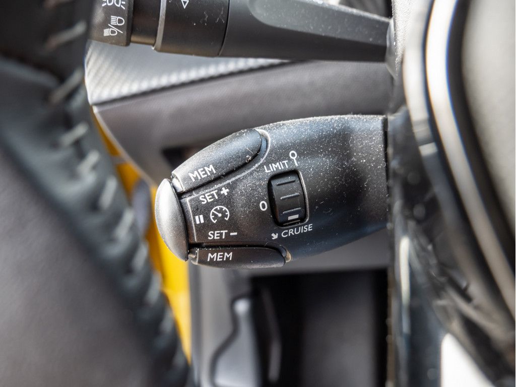 Peugeot 208 - Bild 22